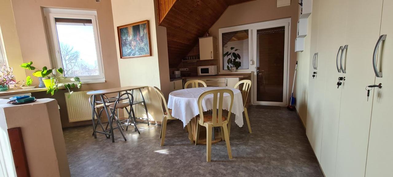 Hajas Família Kiadó Szobák Balatonmáriafürdő Kültér fotó