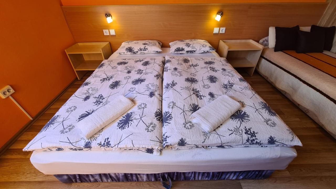 Hajas Família Kiadó Szobák Balatonmáriafürdő Kültér fotó